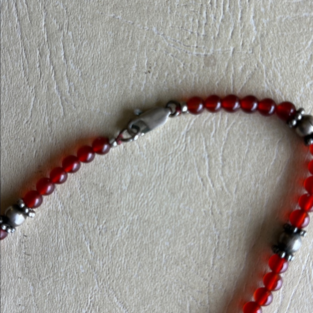 Red and Silver Beaded Necklace - Picture 4 of 4